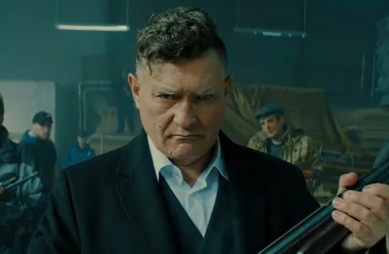Вийшов музичний трейлер української комедії Мирослава Латика “Халепа на 5 Baksiv”