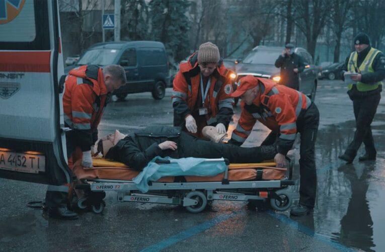 Документальный фильм «Спасите меня, доктор!» вышел онлайн