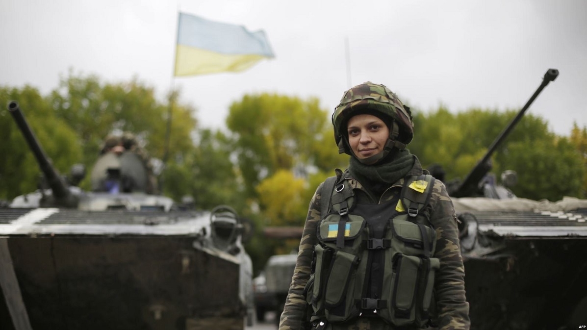 вона і війна