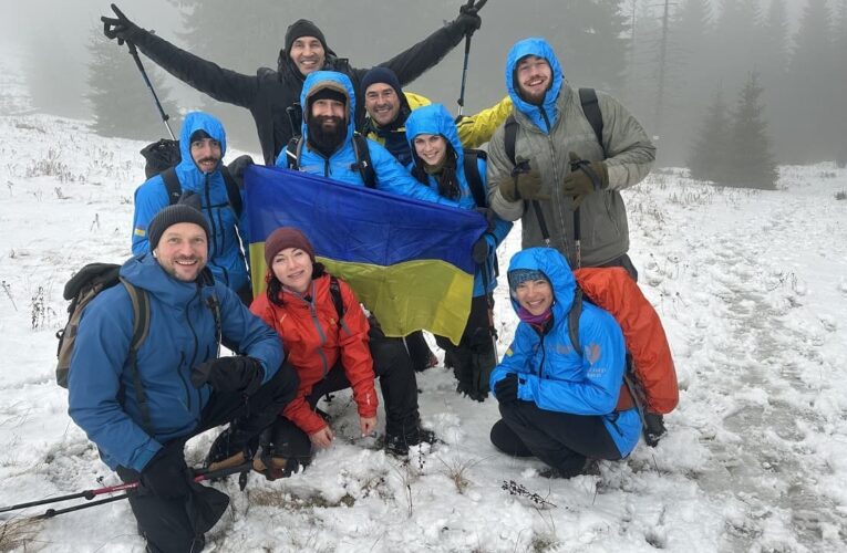 Украинские военные с ампутациями впервые покорили Килиманджаро: документальный фильм «Второе дыхание» выходит в прокат