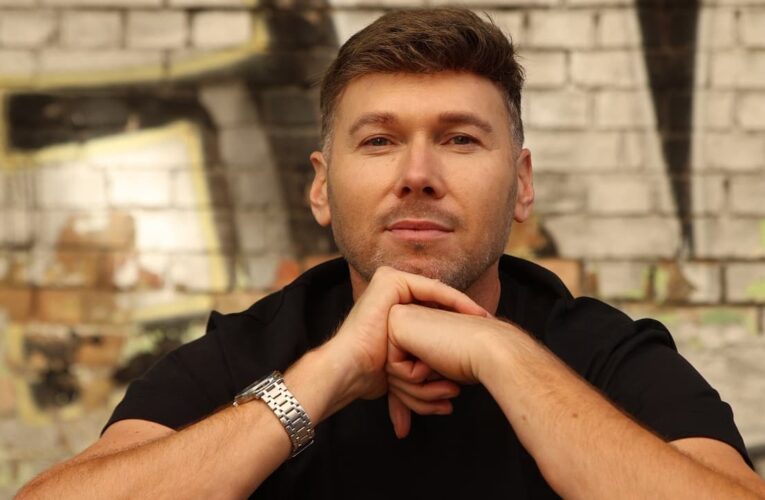 «Війна для мене — не причина знижувати темп. Навпаки, це причина підняти ставки»: ексклюзивно в інтерв’ю кінопродюсер Олексій Комаровський