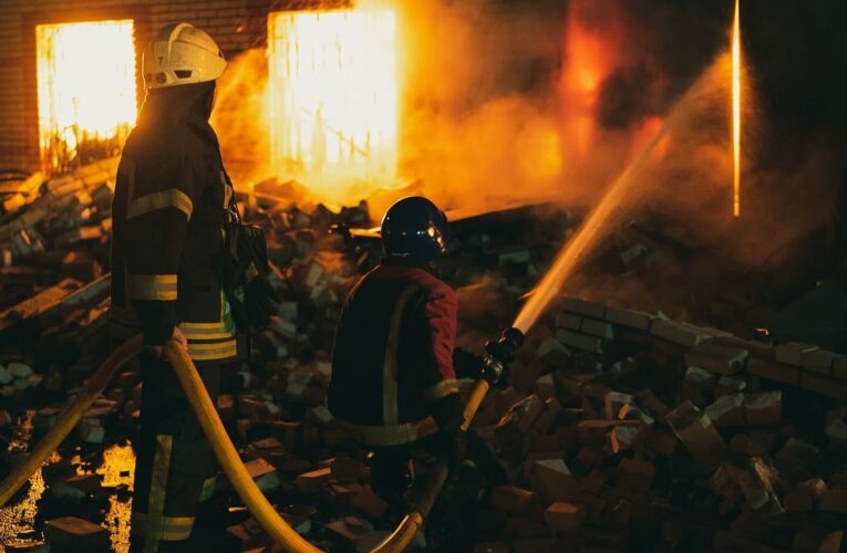Вийшов трейлер документального фільму «Лінія вогню» про українських рятувальників